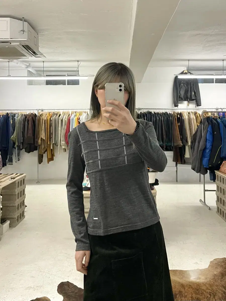 COURREGES square neck knit